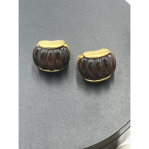 Givenchy Vintage Gold Tone Non Pierced Brown Lucite Glowing Clip On Earrings - Picture 9 of 10